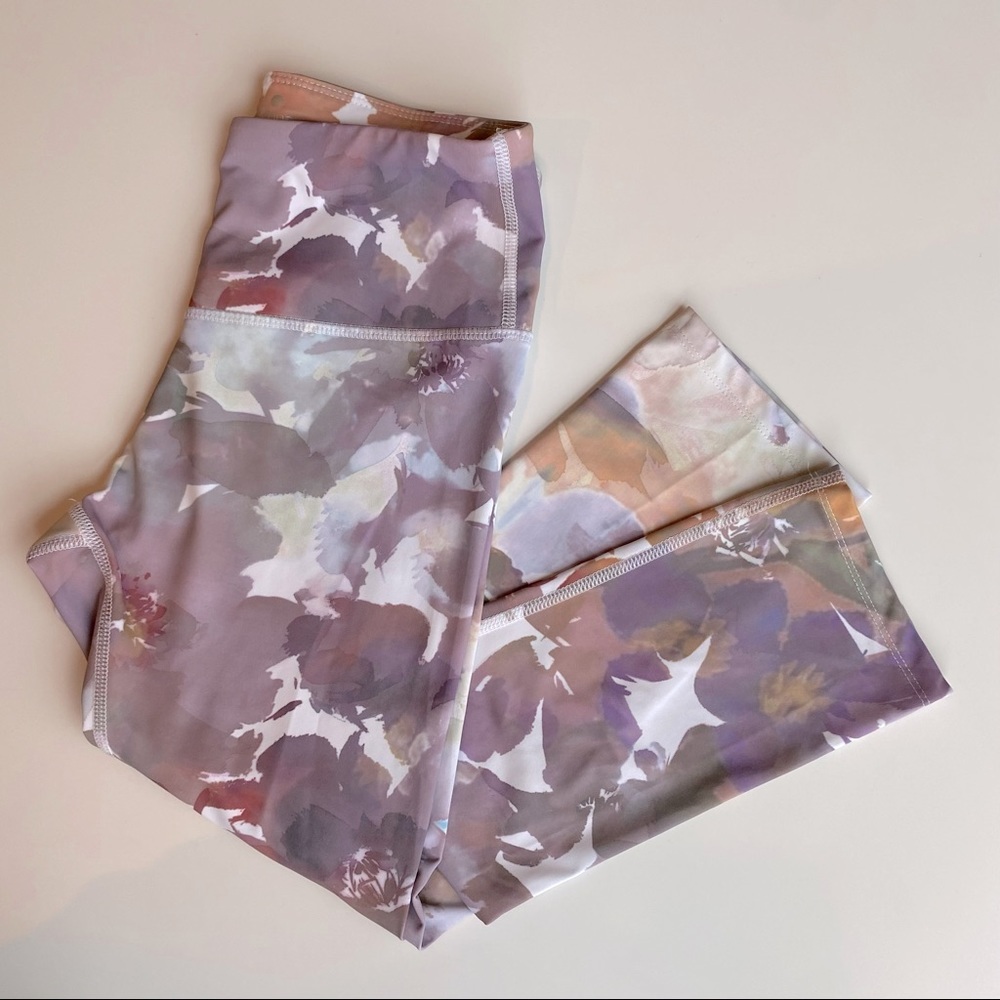 Apana leggings.. you can never have enough!! - Picture 3 of 11